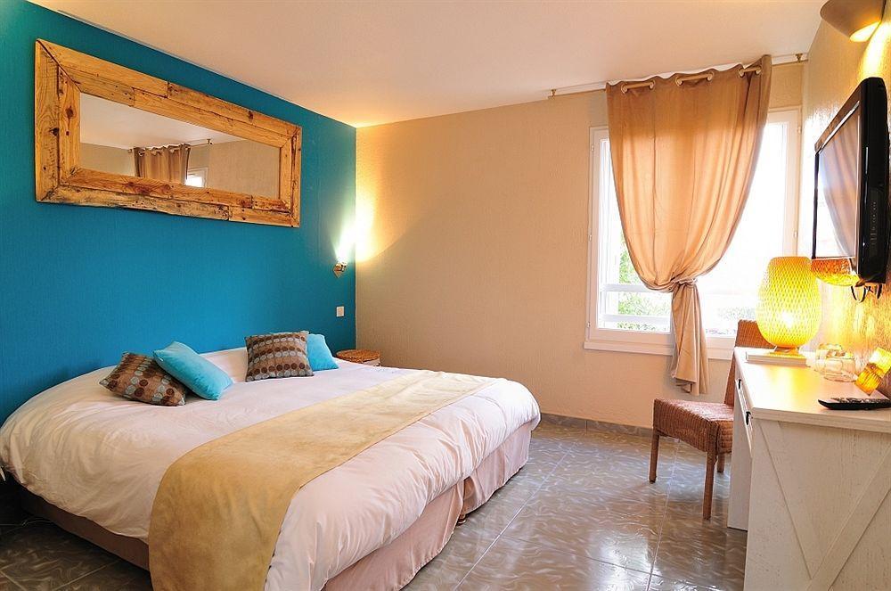 Hotel Les Grenadines Agde Exterior photo