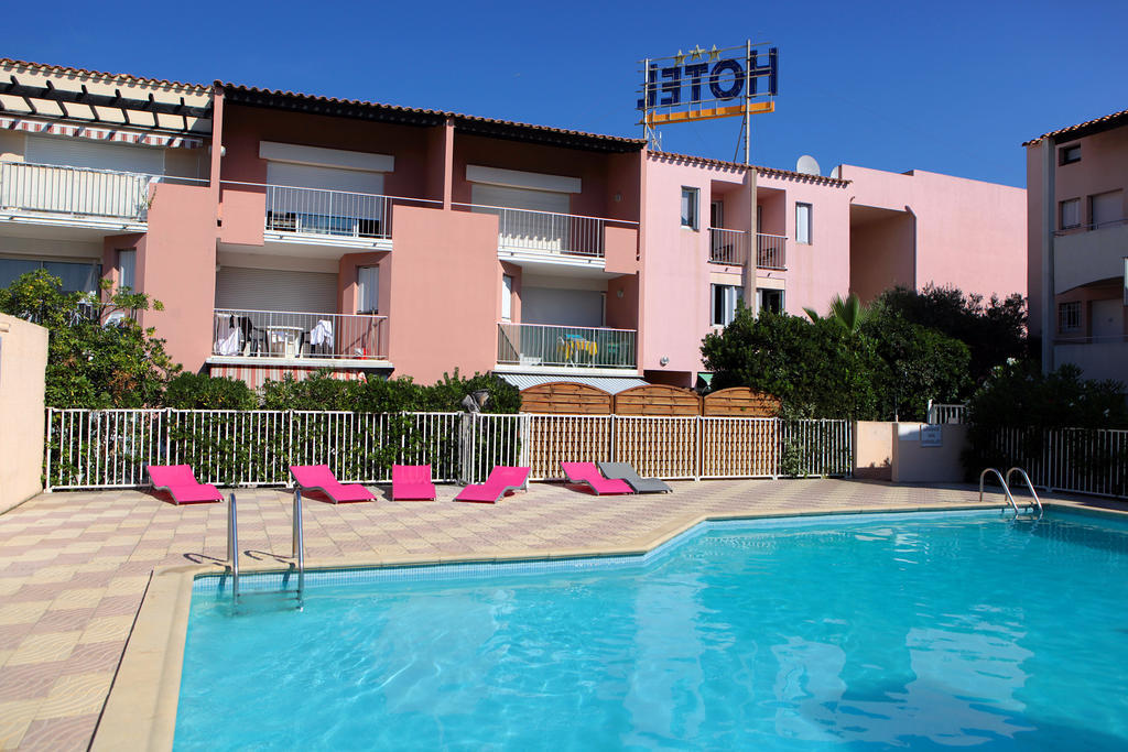 Hotel Les Grenadines Agde Exterior photo